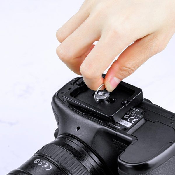 Алюмінієва швидкоз&rsquo;ємна пластина K&F Concept з гвинтом 1/4" для штатива Arca Swiss Camera з кульовою головою, 2 шт. (KF31.031) KF31.031 фото