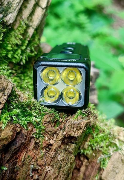 Nitecore T4K Надпотужний наключний, EDC ліхтар з OLED дисплеєм (USB Type-C) 010318 фото