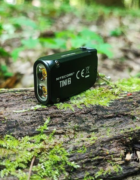 Nitecore TINI2 Потужний наключний ліхтарик з LED дисплеєм (USB Type-C), чорний 010309 фото